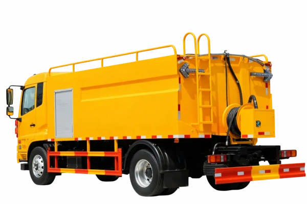 Каналопромывочная машина на шасси ISUZU 4x2 дв 177kw. бак для чистой воды 8м3 рукав 100м